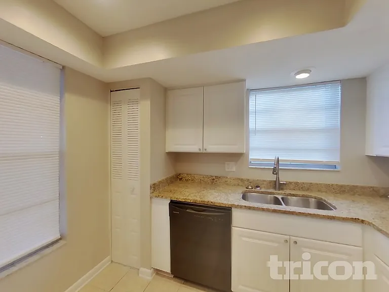 11011 Greenaire Dr — Photo 6