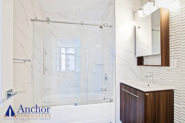 Rented by Anchor Associates | media 46