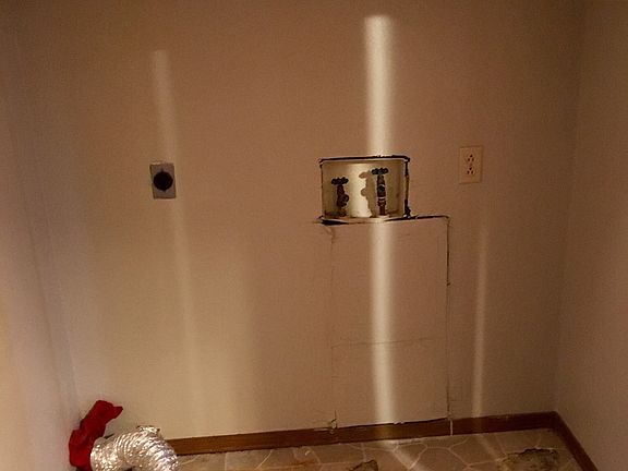 5th image of 2601 Arlington Blvd #16