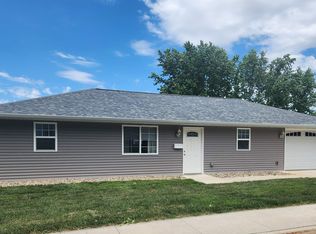 401 N 3rd St, Knoxville, IA 50138