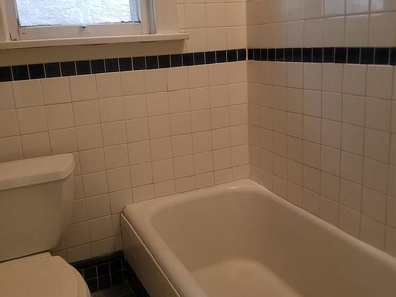 4th image of 842 E Evans Ave