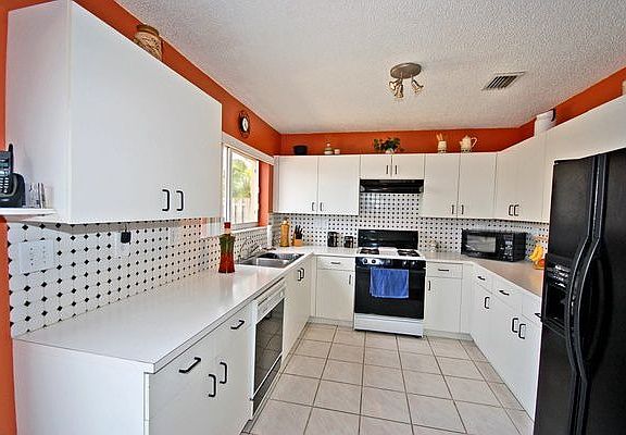 Kitchen / Gas Stove -$$ Save on Electricty!!