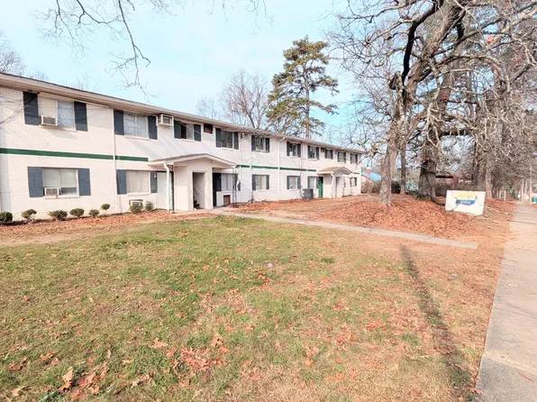 4855 College St, Forest Park, GA