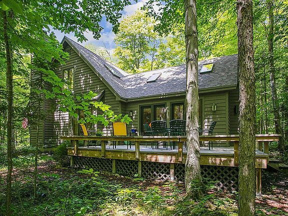 2nd image of 10844 Birchwood Dr
