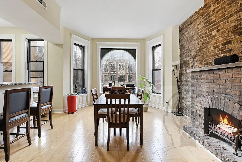 4 bed, 2.0 bath, $6,000 — Photo 4