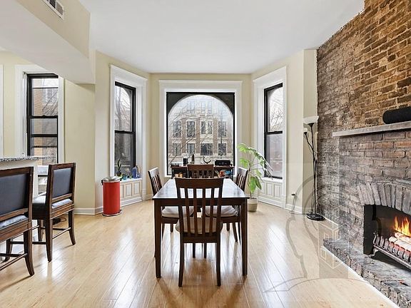 4th image of 2242 N Halsted St APT 2