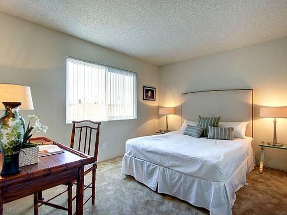 4th image of 4375 Berryman Ave