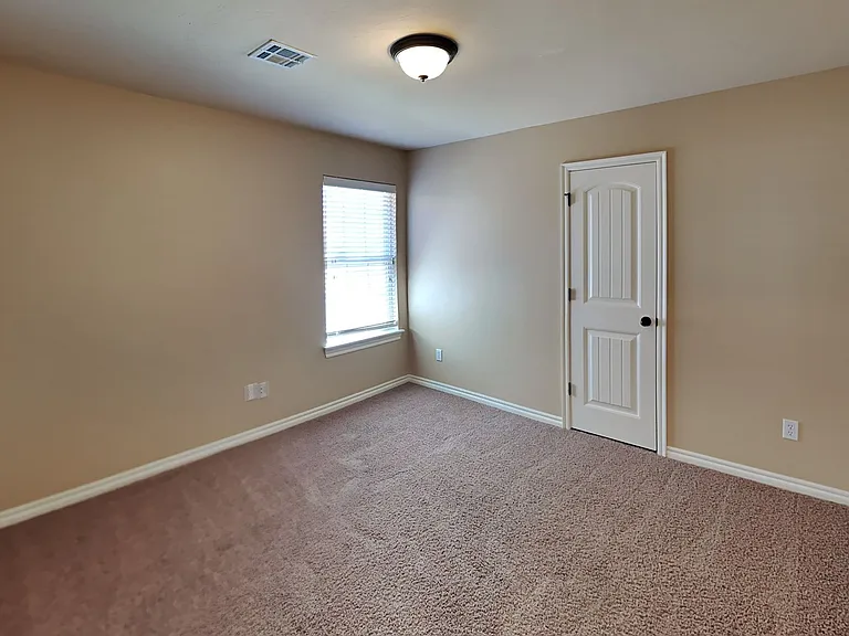 9315 Peachtree Ln — Photo 16