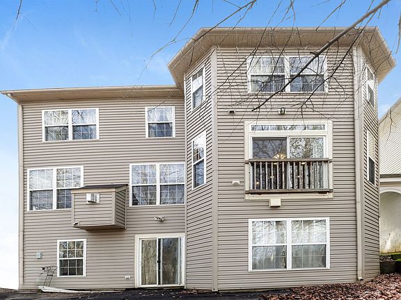 2nd image of 15230 Lord Culpeper Ct