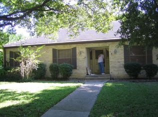 12320 Wood Manor Cir, Farmers Branch, TX 75234