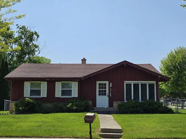 7769 South Quincy AVENUE, Oak Creek, WI 53154