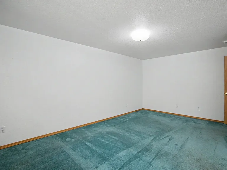 22530 Bluewater Dr SE — Photo 29