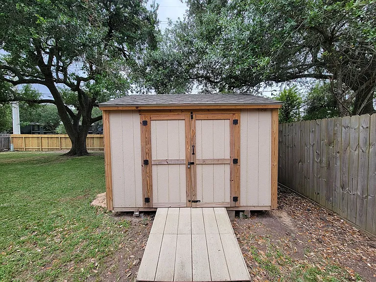 1803 Cypress Dr — Photo 38