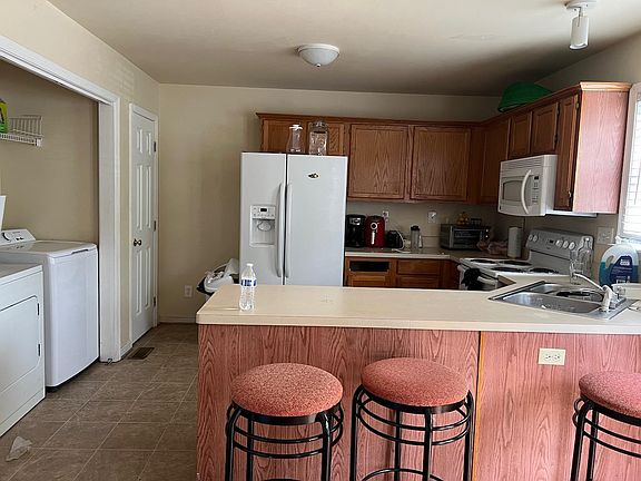 4th image of 1601 Wallace St