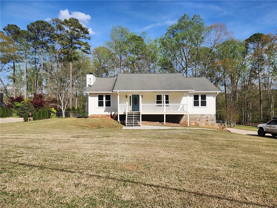 1st image of 161 Village Ct