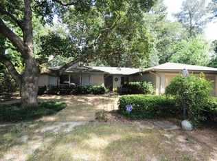 1860 Highland Ter, Jackson, MS 39211