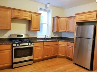 3704 N Southport Ave #3, Chicago, IL 60613