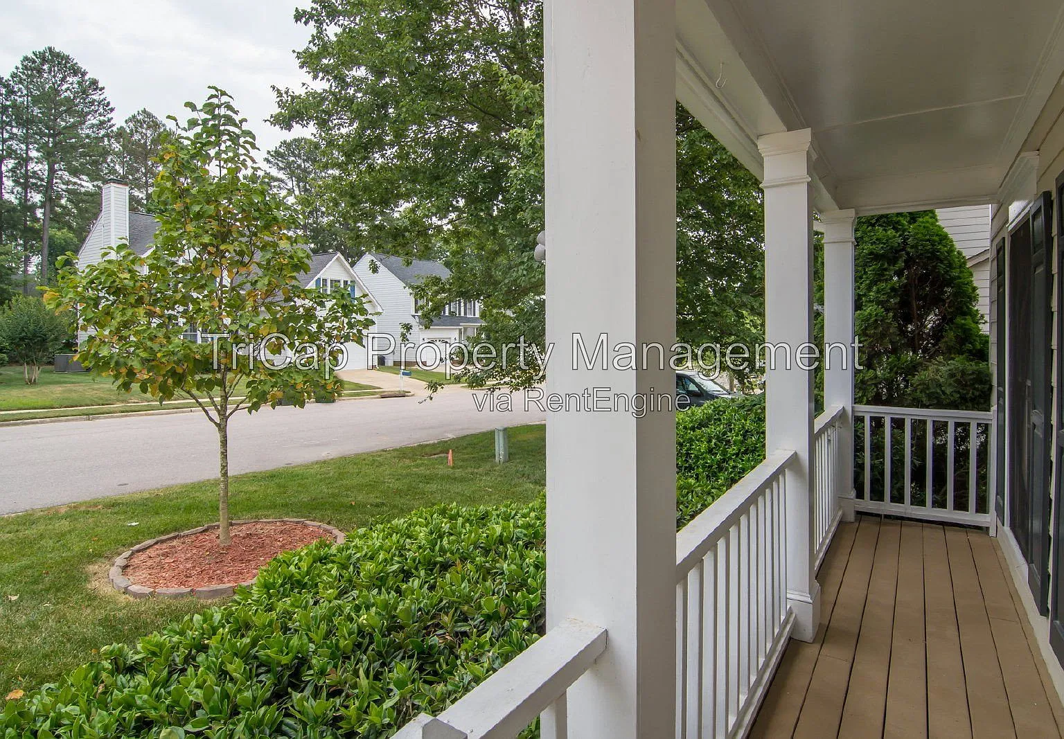 4 bed, 2.5 bath, 1700 sqft, $2,300 — Photo 4
