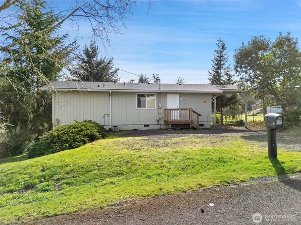 81 E Treewater Place, Shelton, WA 98584
