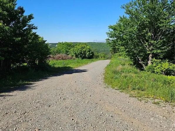 Dolly Dr, Saint John, NB E2J 0E1