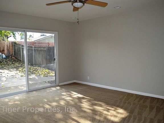 3rd image of 9332 Mirandy Dr