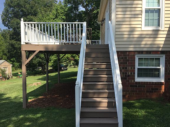 Steps to rear deck