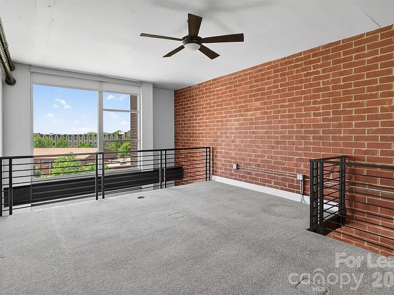 710 W Trade St #505 — Photo 19