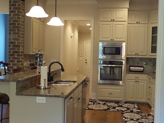 3rd image of 120 Grandeur Dr