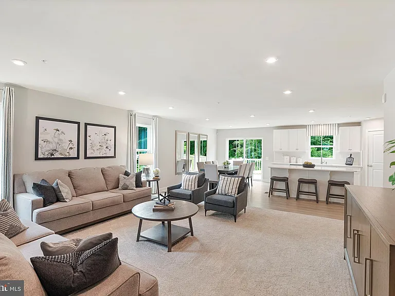 4771 Naples Ave — Photo 6