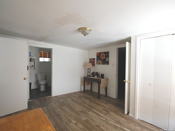 5th image of 908 S PARK ST