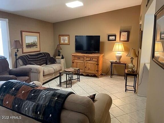 3rd image of 10839 W Windsor Dr