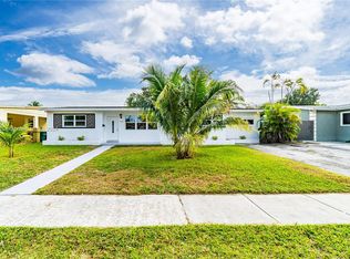 640 NW 195th Ter, Miami Gardens, FL 33169