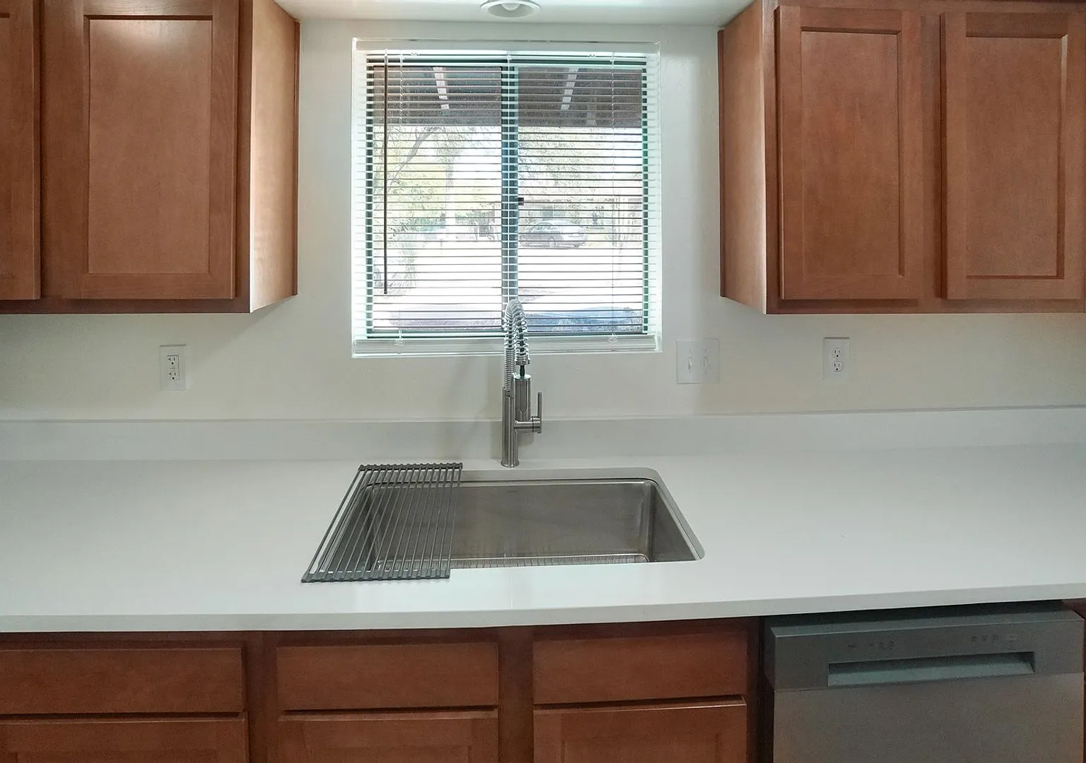 Beautifully remodeled through out with bright spacious open feeling! — Photo 4