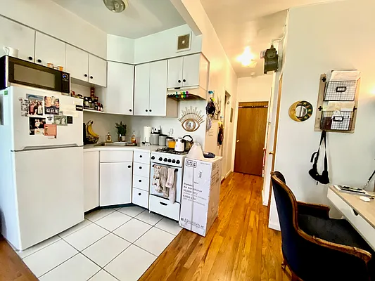 Rented by Corcoran | media 13