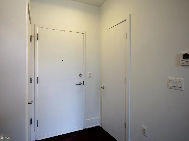 515 N Washington St #203 — Photo 19
