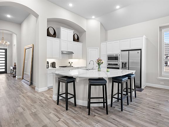 4th image of 8916 Brushy Springs Dr