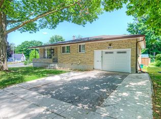 18 Jardine St, Cambridge, ON N3C1P8