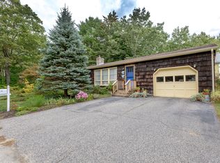 11 Western Ave, Topsham, ME 04086