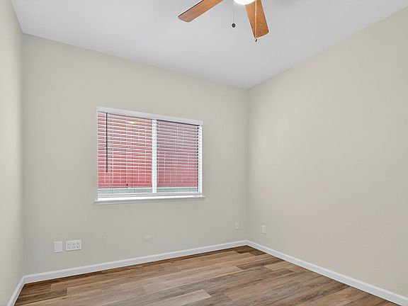 5th image of 45413 Eagle Crest Ln