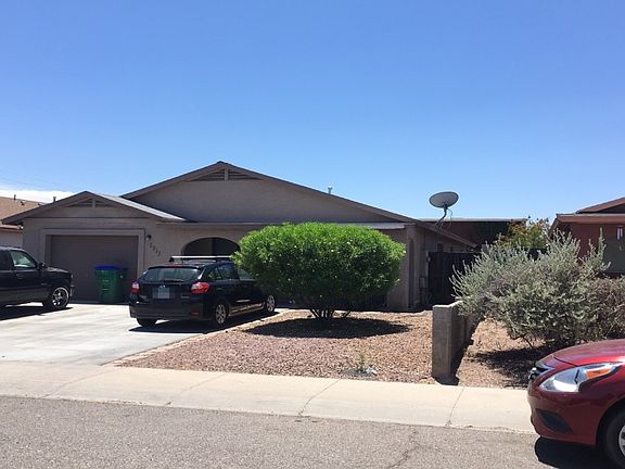 2nd image of 5913 E Calle Milagros