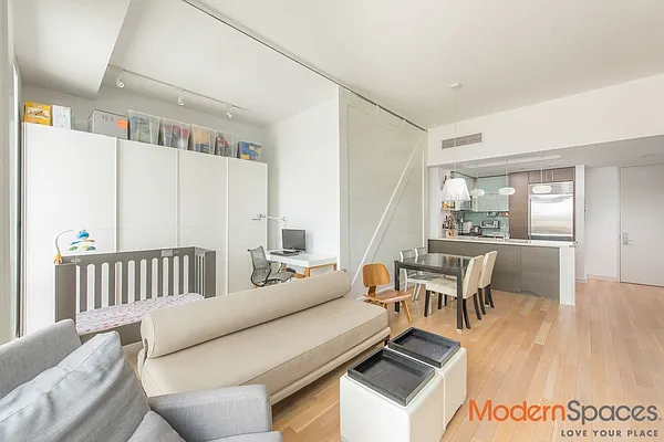Rented by Modern Spaces | media 16