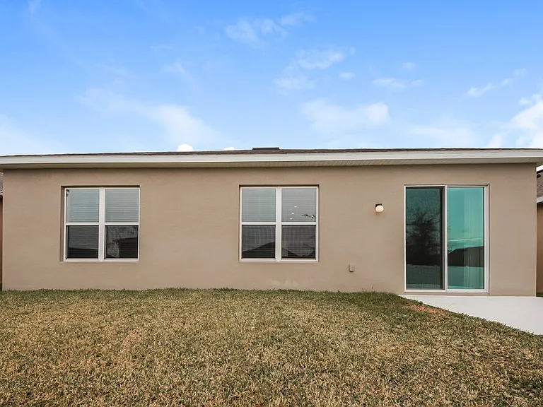 978 Maypole Dr — Photo 14