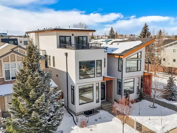4905 E 21st St SW, Calgary, AB T2T 5B7
