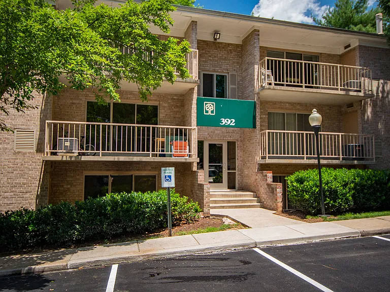 Spring Ridge Apartments Building Exterior 22
