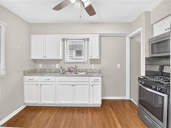 5th image of 5984 Pearl Rd