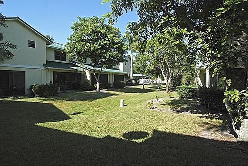 3rd image of 462 Westree Ln