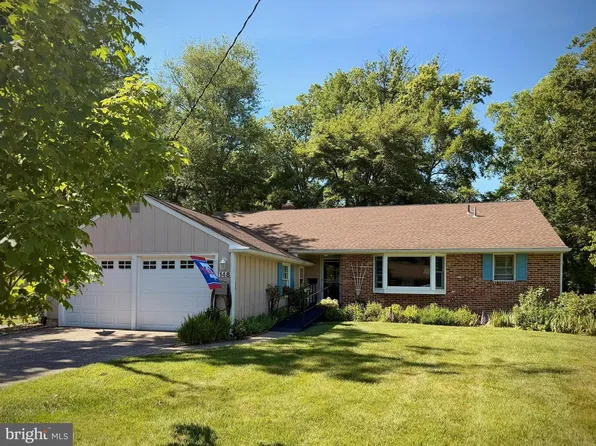 148 Westover Dr, Cherry Hill, NJ 08034