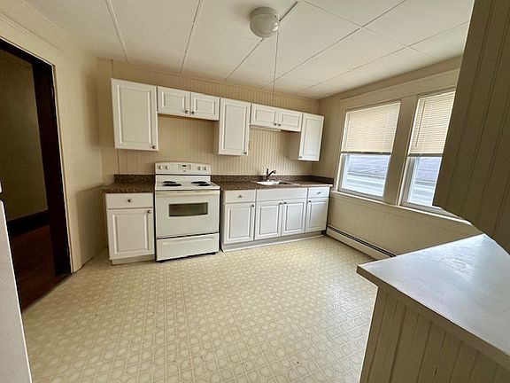 Kitchen - electric stove