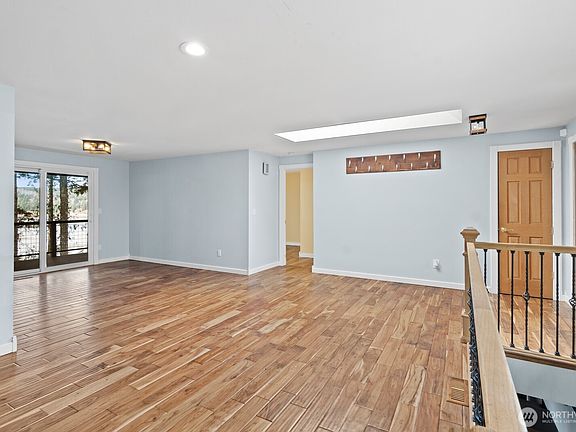 5th image of 8036 Ellison Loop NW