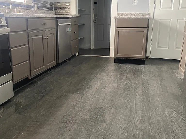 2316 Coyner Ave — Photo 6